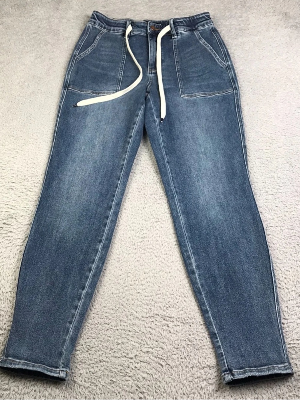 Judy Blue Jogger Jeans size 28/7